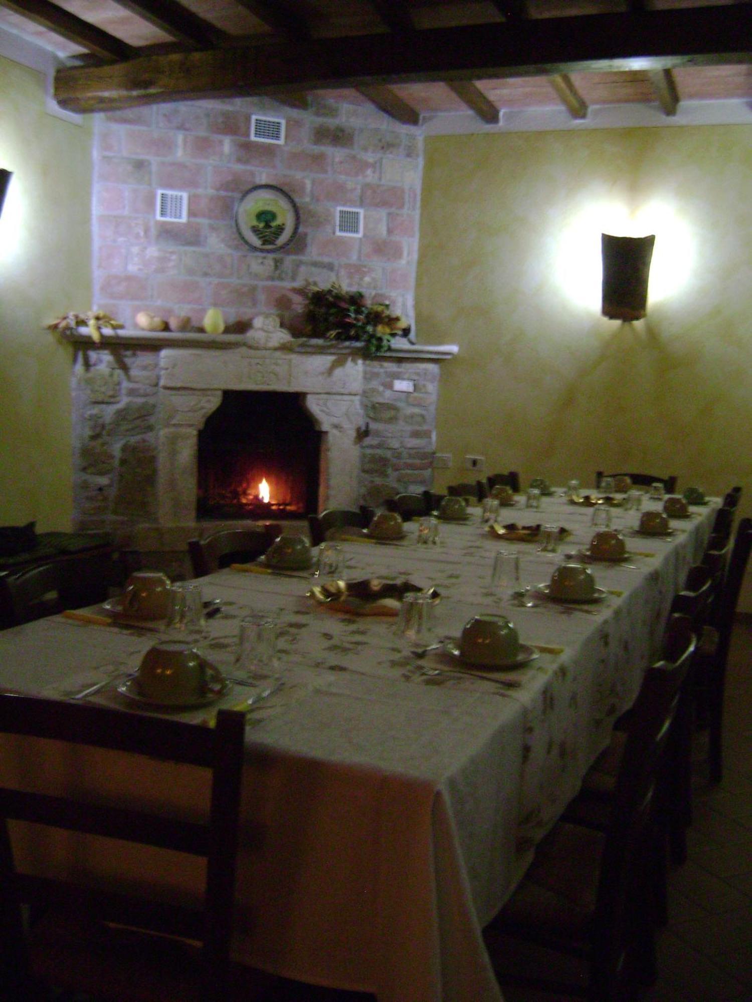 Agriturismo Casa Fibbianello Semproniano Εξωτερικό φωτογραφία